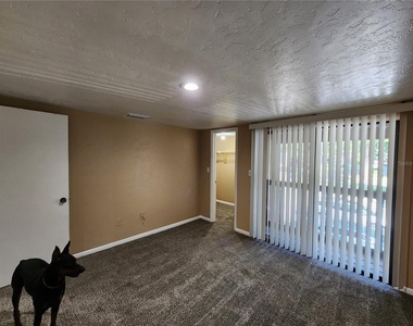 702 Sw 70 Terrace - Photo Thumbnail 18