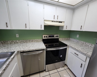 702 Sw 70 Terrace - Photo Thumbnail 8