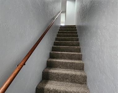 702 Sw 70 Terrace - Photo Thumbnail 12