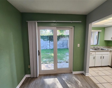 702 Sw 70 Terrace - Photo Thumbnail 10
