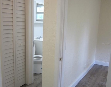 2325 Se 12 Street - Photo Thumbnail 10