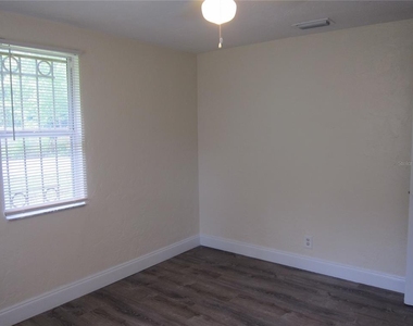 2325 Se 12 Street - Photo Thumbnail 9