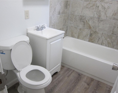 2325 Se 12 Street - Photo Thumbnail 13