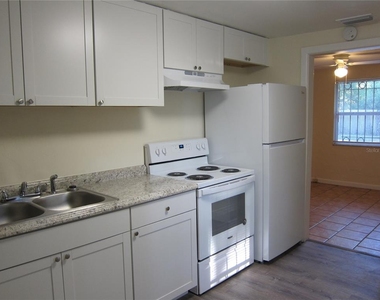 2325 Se 12 Street - Photo Thumbnail 17