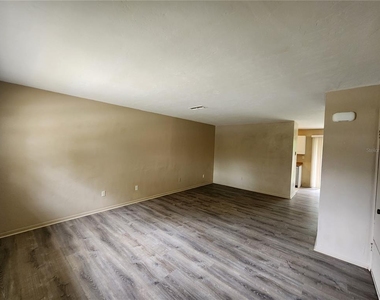 3020 Nw 79 Court - Photo Thumbnail 3