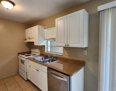3020 Nw 79 Court - Photo Thumbnail 16