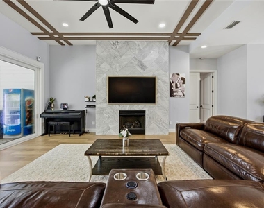 4003 Nw 63rd Way - Photo Thumbnail 15