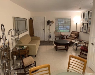 3706 Nw 45th Street - Photo Thumbnail 2