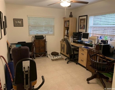 3706 Nw 45th Street - Photo Thumbnail 12