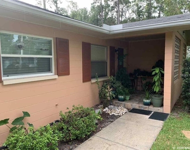 3706 Nw 45th Street - Photo Thumbnail 1