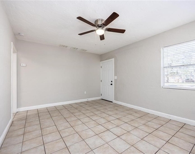 319 Nw 16th Avenue - Photo Thumbnail 13