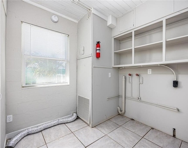 319 Nw 16th Avenue - Photo Thumbnail 22