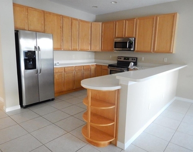 455 W Desoto Street - Photo Thumbnail 2