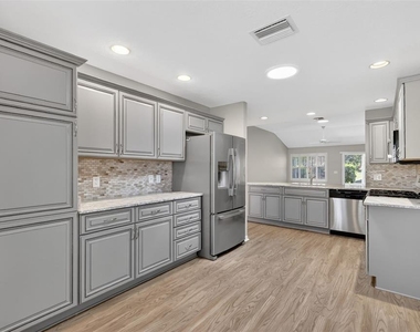 17559 Se 81st Parnassus Court - Photo Thumbnail 12