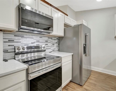 7126 Crooked Lake Trail - Photo Thumbnail 17