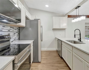 7126 Crooked Lake Trail - Photo Thumbnail 16