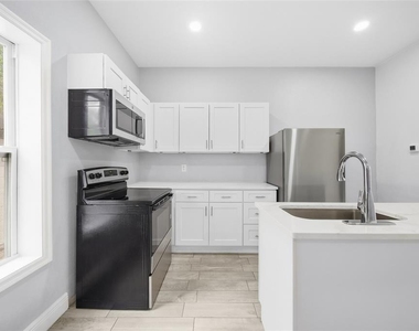 2901 N 20th Street - Photo Thumbnail 10