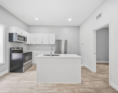 2901 N 20th Street - Photo Thumbnail 13