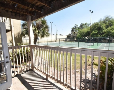 435 Wymore Road - Photo Thumbnail 8