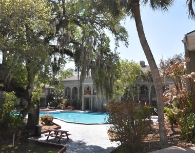 435 Wymore Road - Photo Thumbnail 12