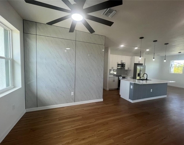 15062 Wichita Road - Photo Thumbnail 3