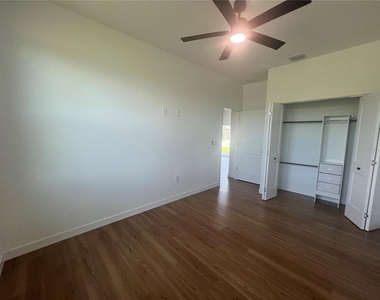 15062 Wichita Road - Photo Thumbnail 11