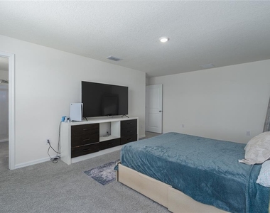 4232 Dovetail Lane - Photo Thumbnail 14