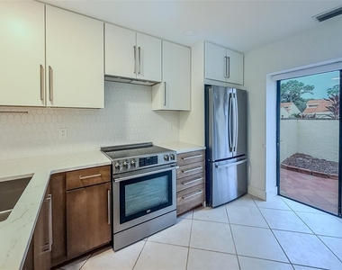 5312 Huntingwood Court - Photo Thumbnail 6