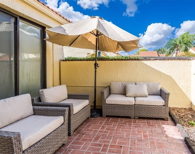 5312 Huntingwood Court - Photo Thumbnail 3