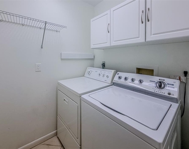 5312 Huntingwood Court - Photo Thumbnail 21