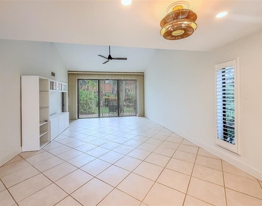 5312 Huntingwood Court - Photo Thumbnail 8