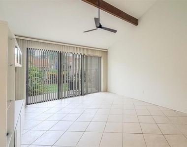 5312 Huntingwood Court - Photo Thumbnail 9
