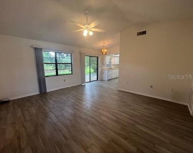 1052 Deer Hollow Boulevard - Photo Thumbnail 5