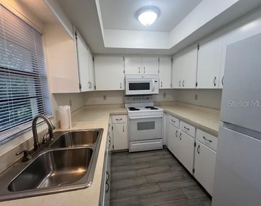 1052 Deer Hollow Boulevard - Photo Thumbnail 3
