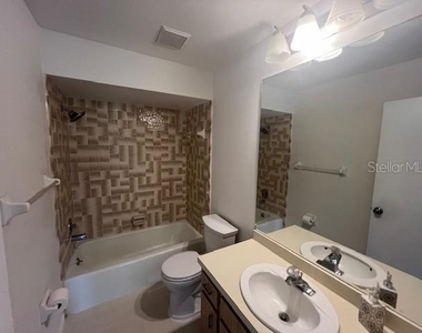 1052 Deer Hollow Boulevard - Photo Thumbnail 12
