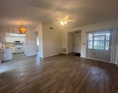 1052 Deer Hollow Boulevard - Photo Thumbnail 4