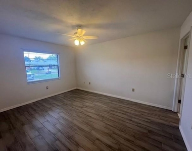 1052 Deer Hollow Boulevard - Photo Thumbnail 8