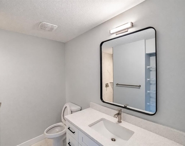470 Venango Street - Photo Thumbnail 11