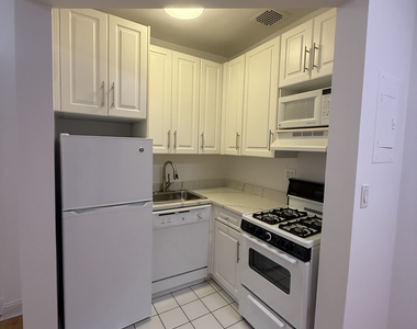 165 East 83rd Street - Photo Thumbnail 10