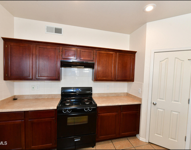 736 Draco Place - Photo Thumbnail 12