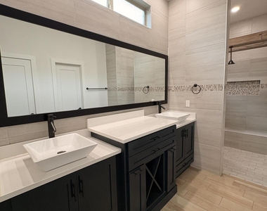 13604 Garforth Avenue - Photo Thumbnail 21