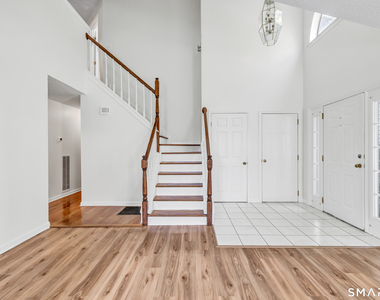 16 Rivendell Drive - Photo Thumbnail 5