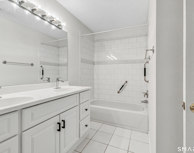 16 Rivendell Drive - Photo Thumbnail 20