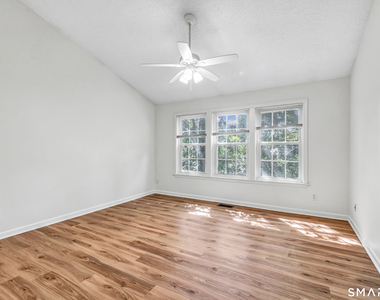 16 Rivendell Drive - Photo Thumbnail 16