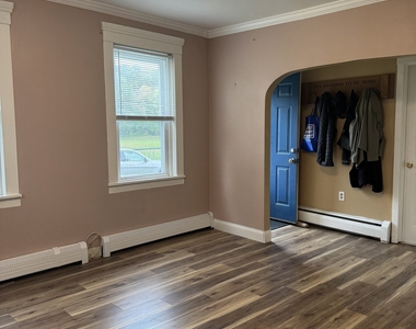 83 83 River Road - Photo Thumbnail 2