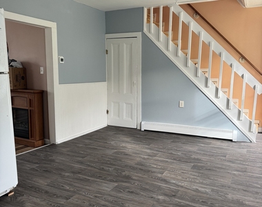 83 83 River Road - Photo Thumbnail 7