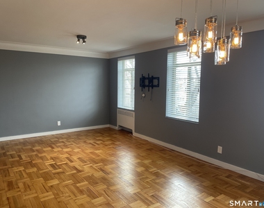 20 Outlook Avenue - Photo Thumbnail 8