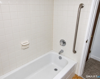 590 Main Street - Photo Thumbnail 9