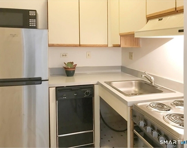 124 Court Street - Photo Thumbnail 2