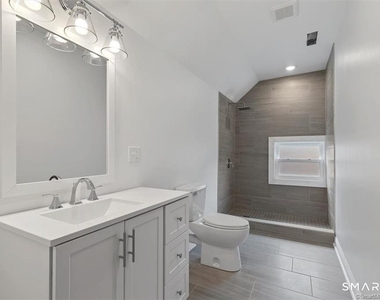 131 Dwight Street - Photo Thumbnail 10